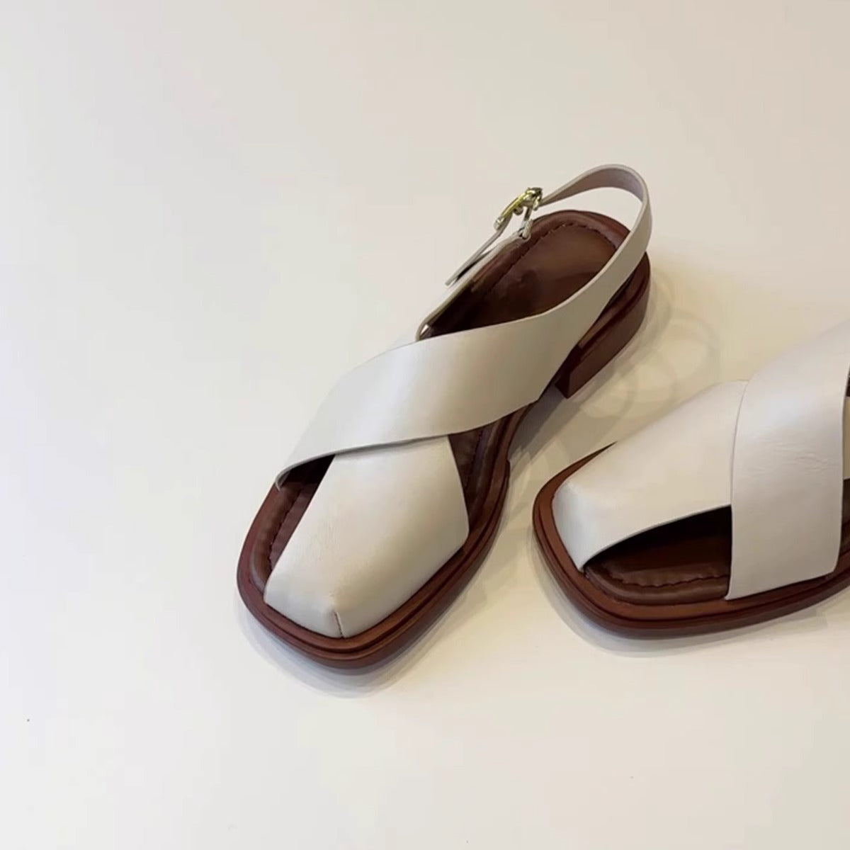 Women's Retro Hollow-out Roman Sandals With Buckle