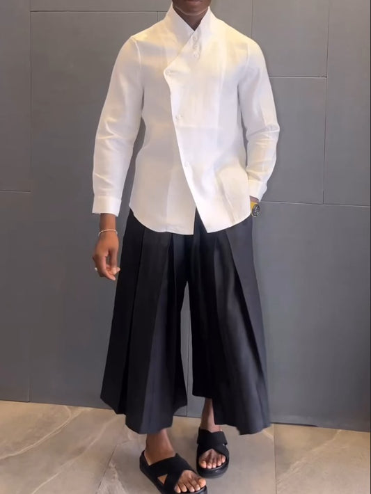 Weißes asymmetrisches - Vorderes langes - Ärmelhemd und schwarze plissierte Hosen Set