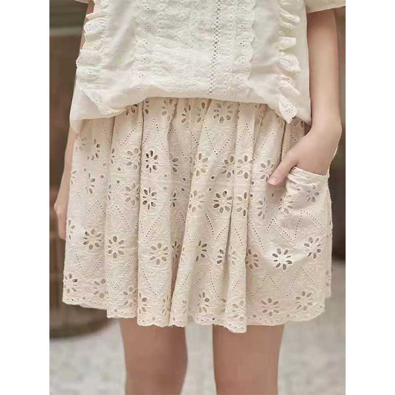 Mori Women's Cotton And Linen Hollow Women's Lace Shorts