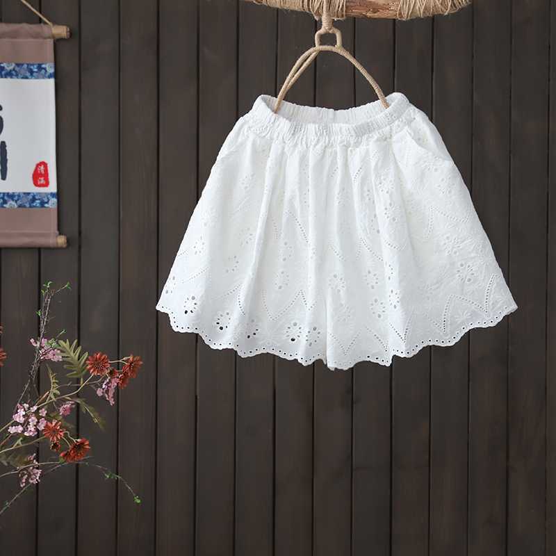 Mori Women's Cotton And Linen Hollow Women's Lace Shorts